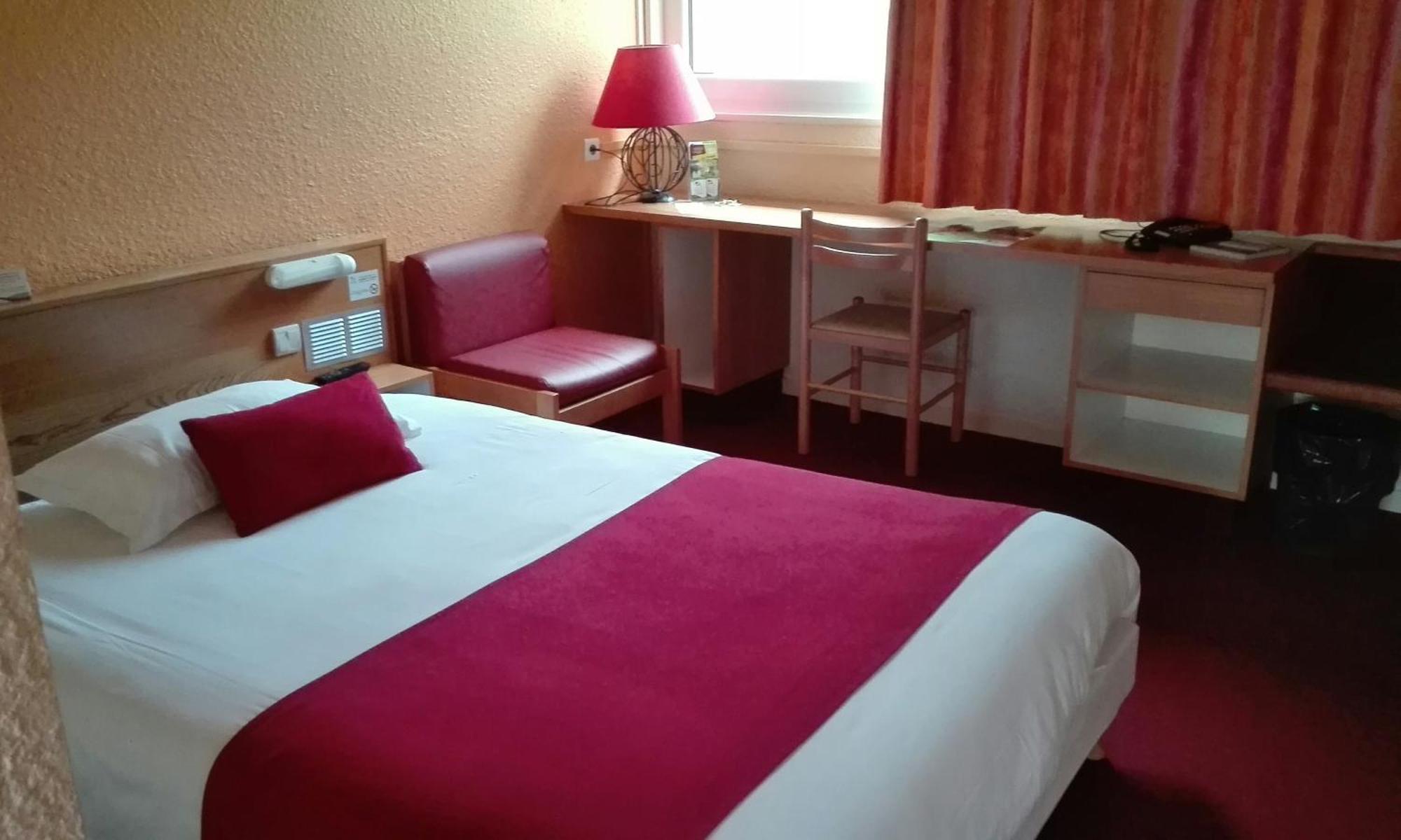 Logis Hotel Atrium Epinal Golbey Chavelot Экстерьер фото