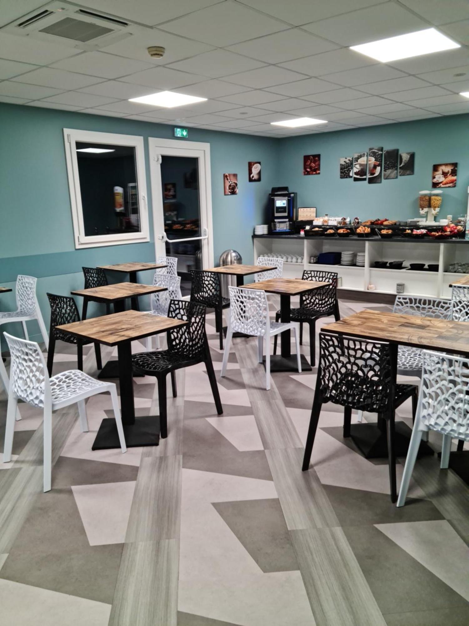 Logis Hotel Atrium Epinal Golbey Chavelot Экстерьер фото