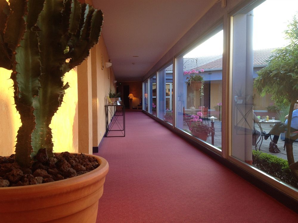 Logis Hotel Atrium Epinal Golbey Chavelot Экстерьер фото