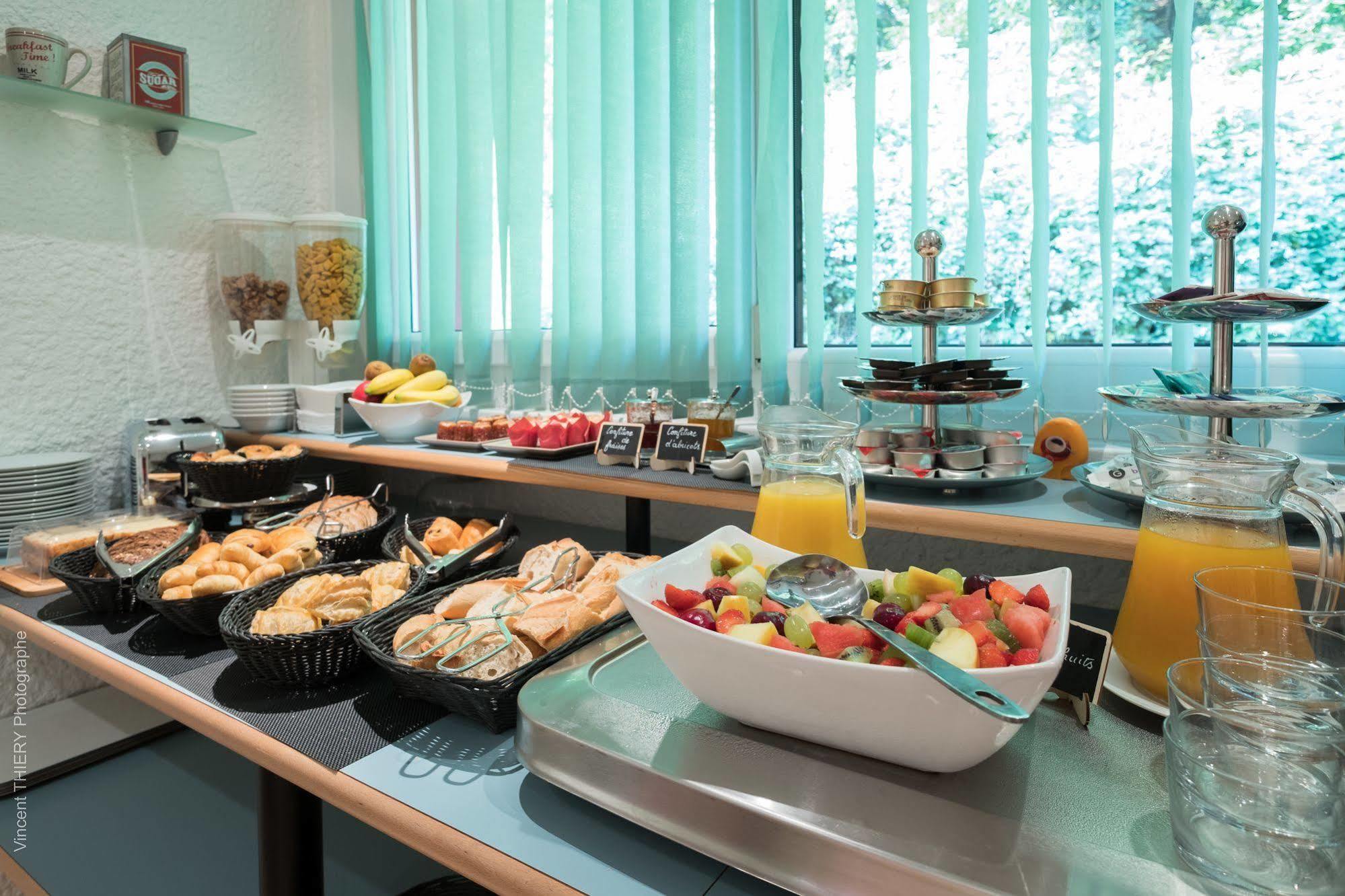 Logis Hotel Atrium Epinal Golbey Chavelot Экстерьер фото