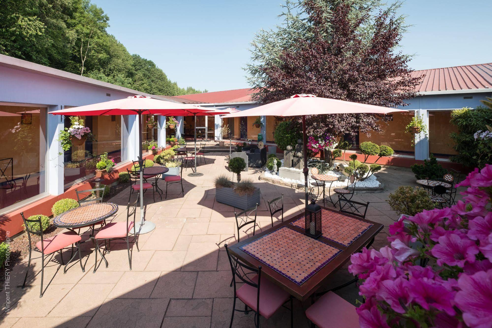 Logis Hotel Atrium Epinal Golbey Chavelot Экстерьер фото