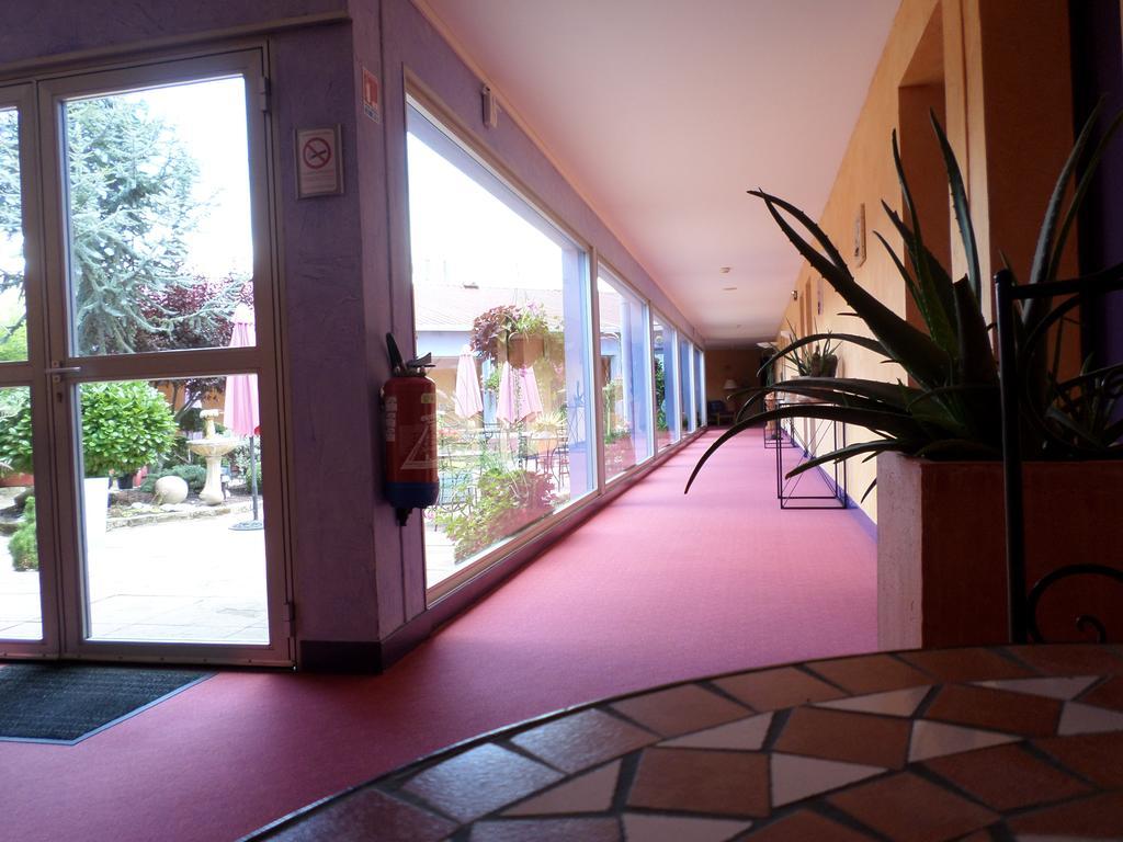 Logis Hotel Atrium Epinal Golbey Chavelot Экстерьер фото